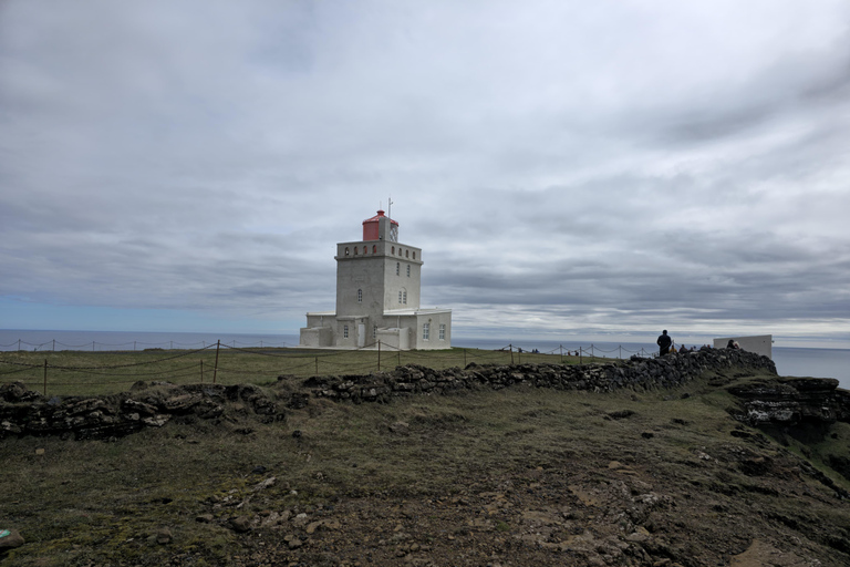 Tagesausflug an die Südküste mit Reiten an schwarzen Sandstränden