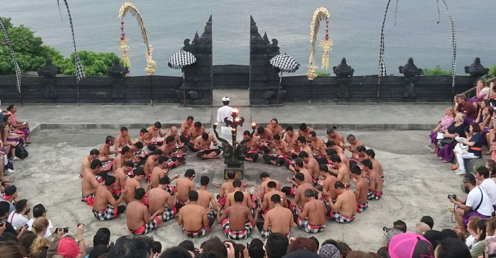 Le meilleur de Uluwatu Coucher de soleil, Kecak danse avec dîner à Jimbaran - Hizvo