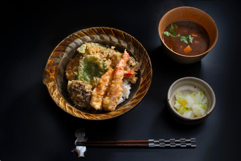 Aula de culinária japonesa de Tempura autêntico e sopa de missô em OsakaAula de culinária japonesa de tempura e sopa de miso autêntica de Osaka