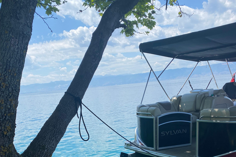Ohrid: Lake Ohrid Boat Cruise with Swimming Stops