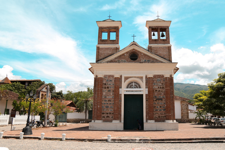 Santa Fe de Antioquia: Colonial Town, Puente de Occidente & Lunch
