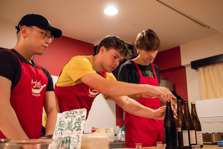 Tokyo : Cours de cuisine de type Izakaya avec dégustation de saké