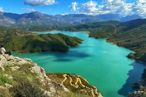 Tirana: Bovilla See und Gamti Berg Wandertour