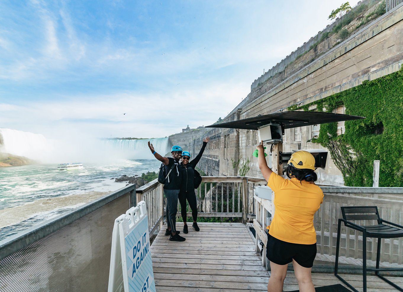 Niagara Falls, Canada: Zipline til vandfaldene