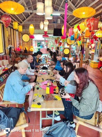 Hoi An Old Town: Traditional Lantern Making Like a Local