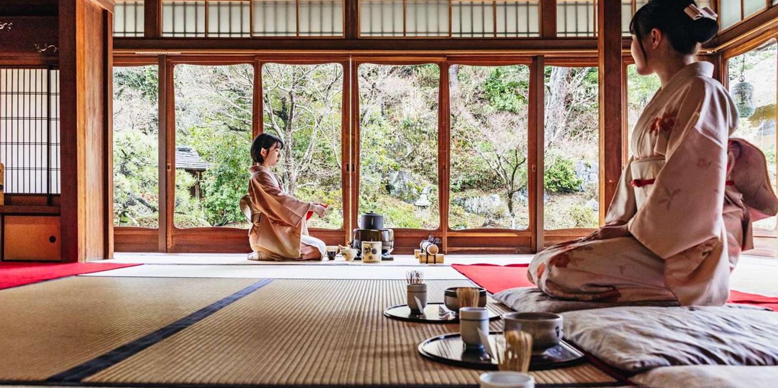 Kyoto: Tea Ceremony in a Traditional Tea House near Kiyomizu