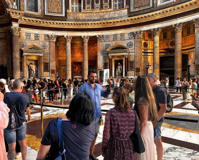 Roma: Panteón Visita guiada en grupo reducido con ticket de acceso