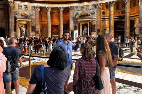 Pantheon Small-Group Guided Tour with Entry Ticket