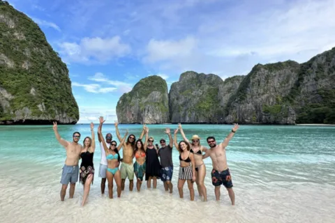 TailanDay in PhiPhi -Maya Bay and main beaches in Portuguese