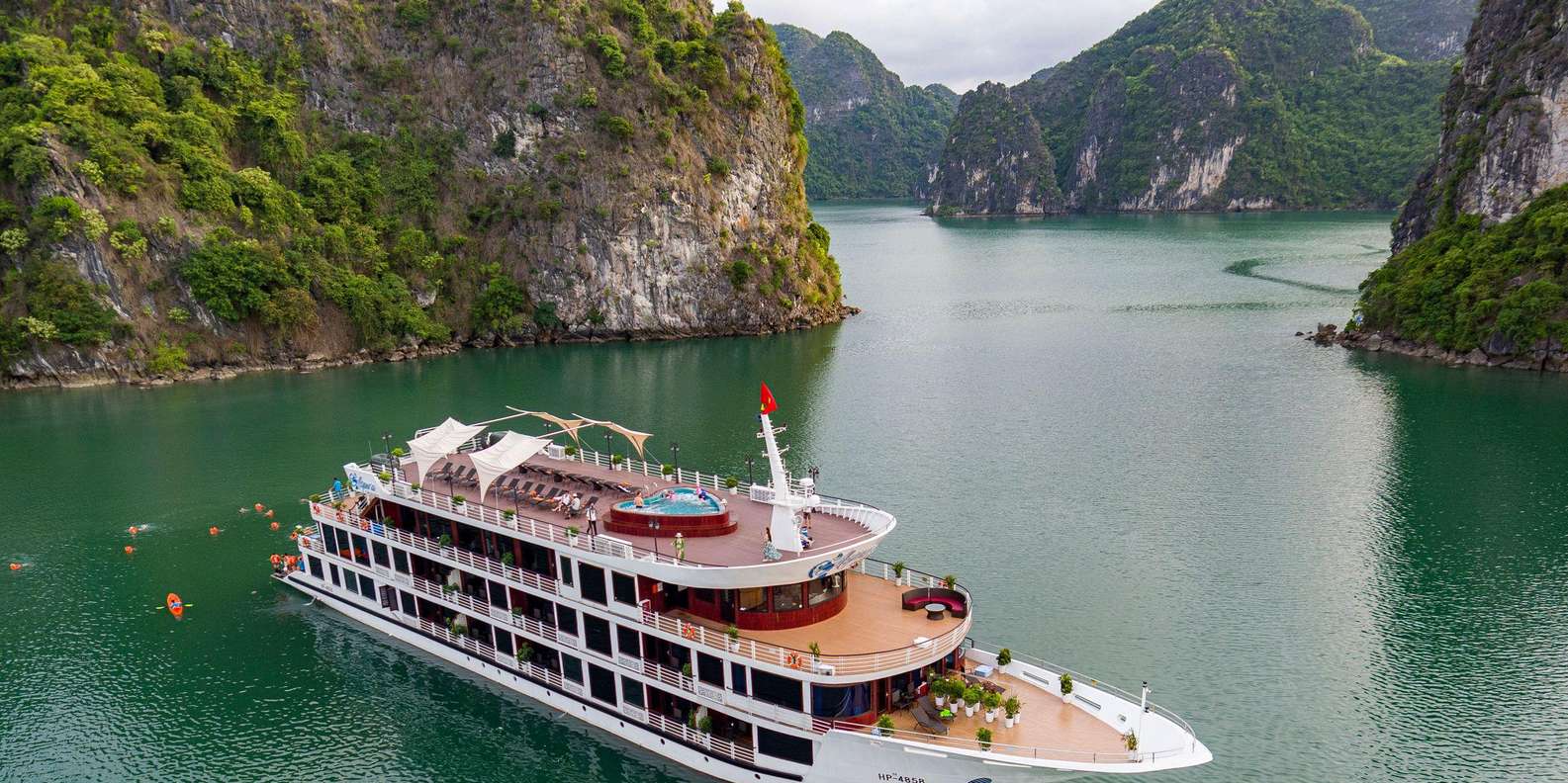 Halong Bay cruise — photo 83