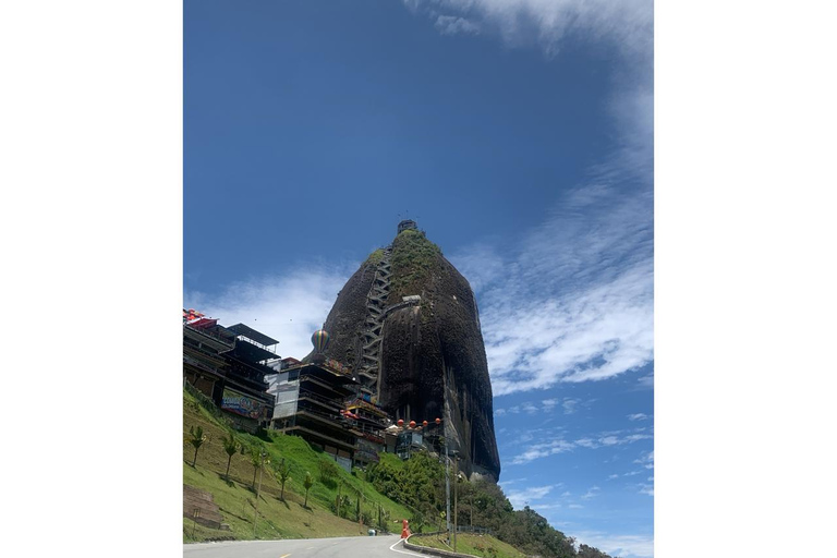 Semi-privé tour: Ontdek de charme van GuatapeOntdek de charme van Guatape