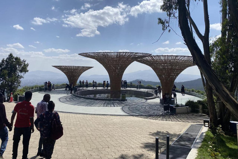 Addis Ababa: Guided City Parks and Science Museum Tour
