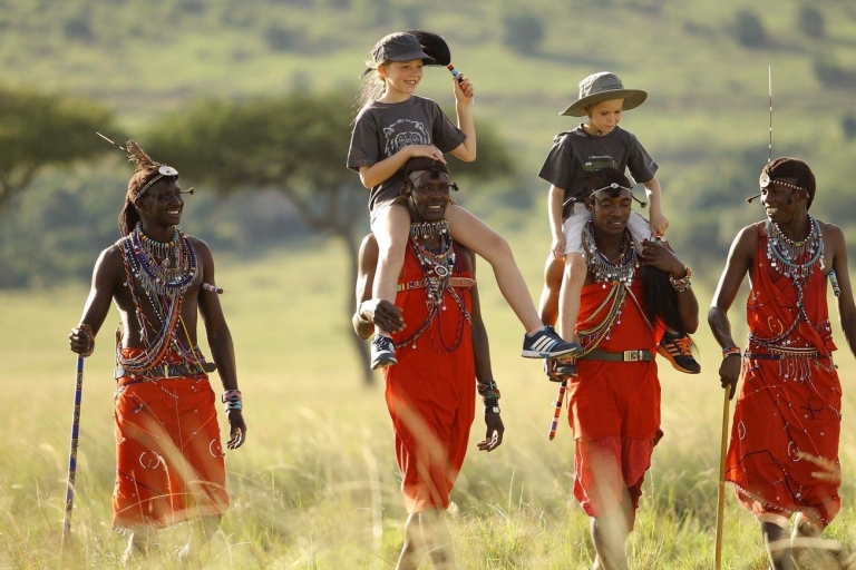 De Nairobi à Masai Mara : 3 jours et 2 nuits, safaris en groupe.3 jours 2 nuits en groupe au Masai mara option jeep