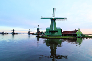 Amsterdam: Windmills E-Bike Tour to Zaanse Schans