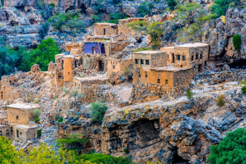 Muscat: Jebel Akhdar & Birkat Al Mouz Full-Day Tour