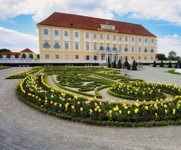 Вена в замок Хоф (Schloss Hof) Частная экскурсия и транспорт