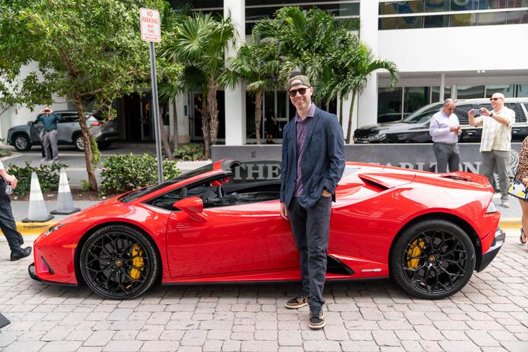 Miami: experiencia definitiva de conducción en Lamborghini HuracánMiami: Experiencia de conducción definitiva en un Lamborghini Huracán