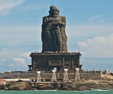 Thiruvananthapuram: One-Day Trip to Kanyakumari and Poovar