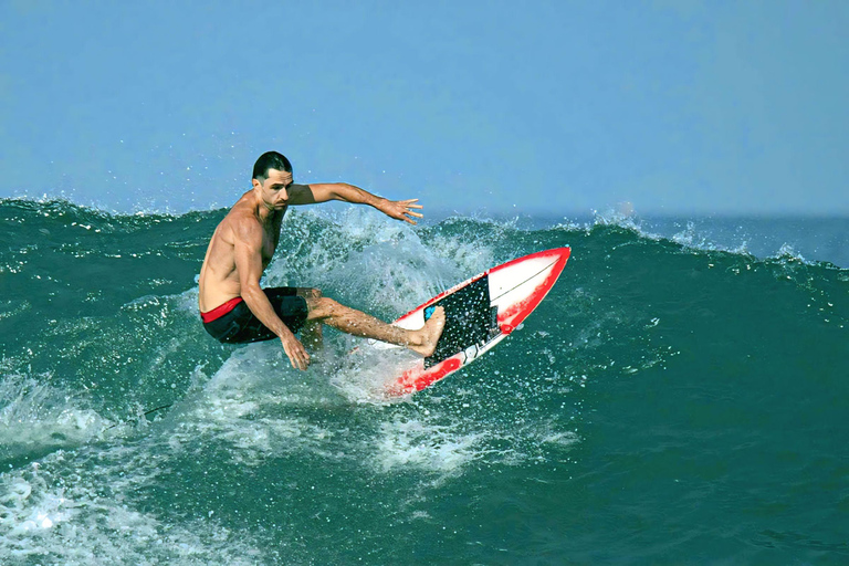 Da Nang: Ride Your First Wave with a Local Surf Coach