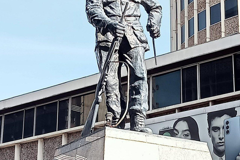 Nairobi: Independence Monuments Guided Walking Tour