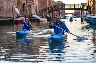 Private Kajaktour für Familien: Entdecke Venedig