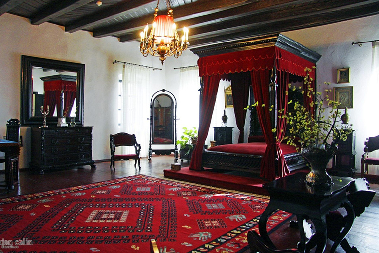 Bucharest: Guided Tour to Bellu Manor & Zamfira Monastery