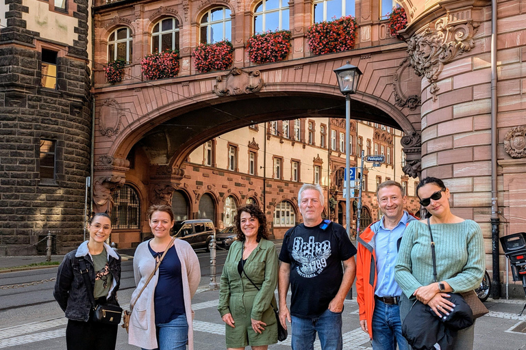 Private Tour mit Englisch sprechenden Einheimischen