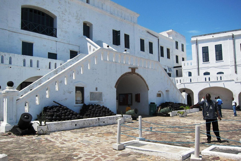 Accra: 10 giorni di concerti, cascate e tour della città