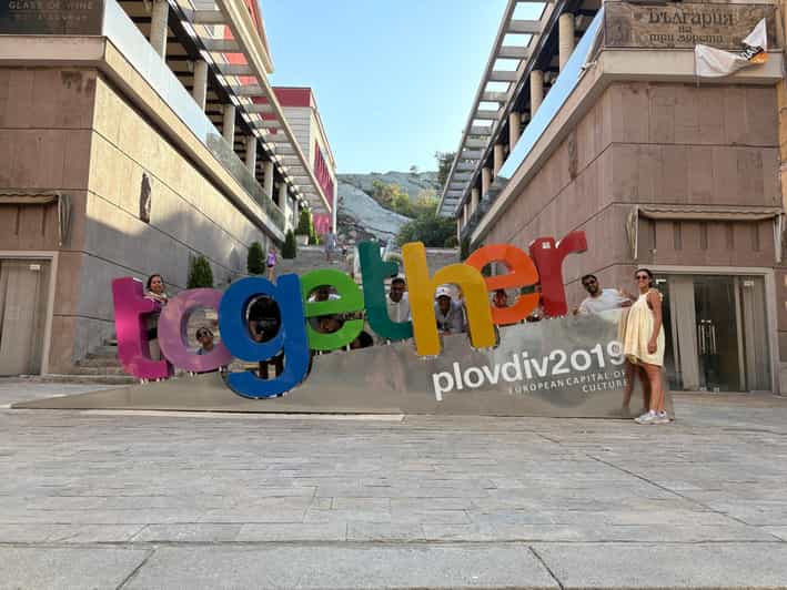 Plovdiv: Guided City Tour with Sunset view and local wine