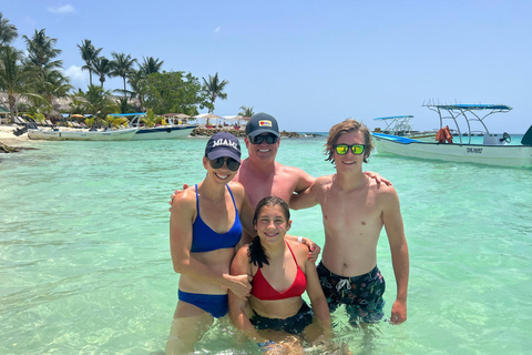 From Punta Cana: Saona Island Private Small Boat Day Trip