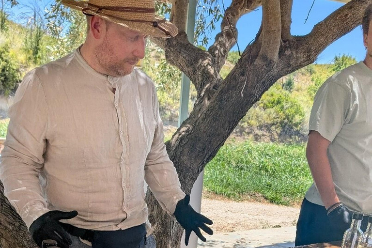 Rodas: Visita a Bodegas y Degustación