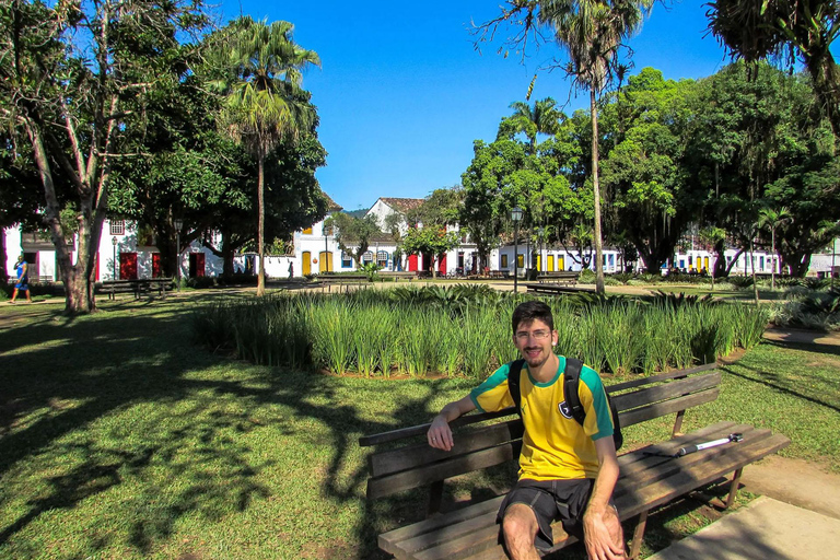 CITY TOUR NA PARATY: Praias particulares e encantos coloniais