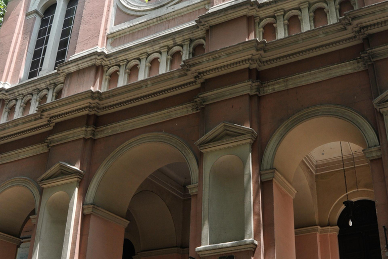 Tour a piedi guidato privato del centro storico di Mendoza2 ore: Tour della città vecchia