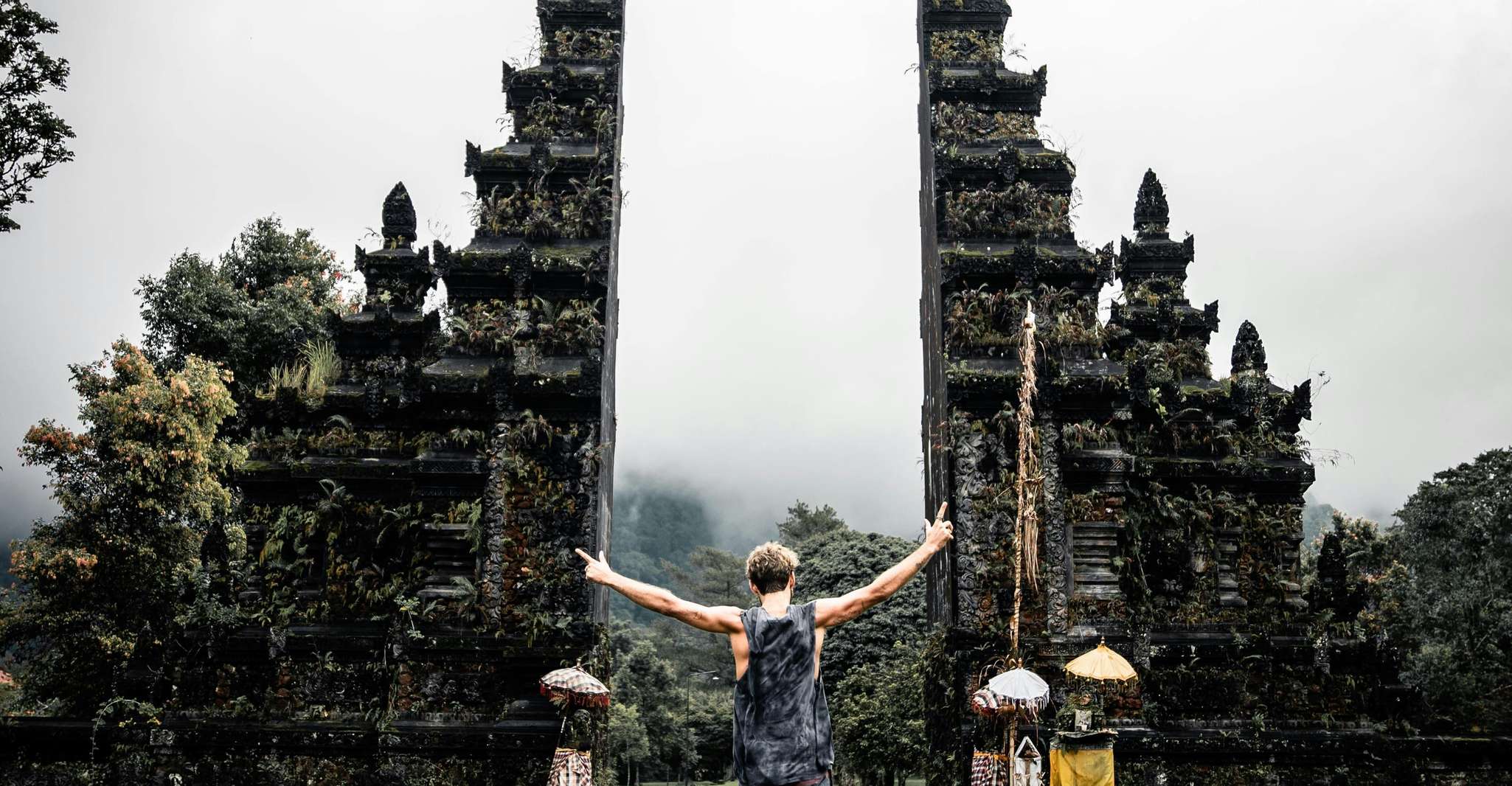 Bali: Lake Bratan, Handara Gate, Waterfall & Swing Tour photo 12