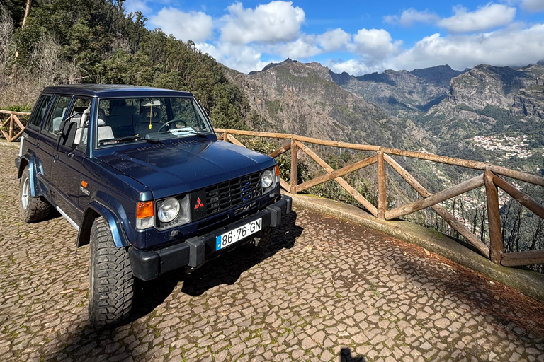 Madeira: Exotic Birds & Valleys 4x4 Safari with Local Guide Shared Exotic Birds & Valleys 4x4 Expedition Local Guide