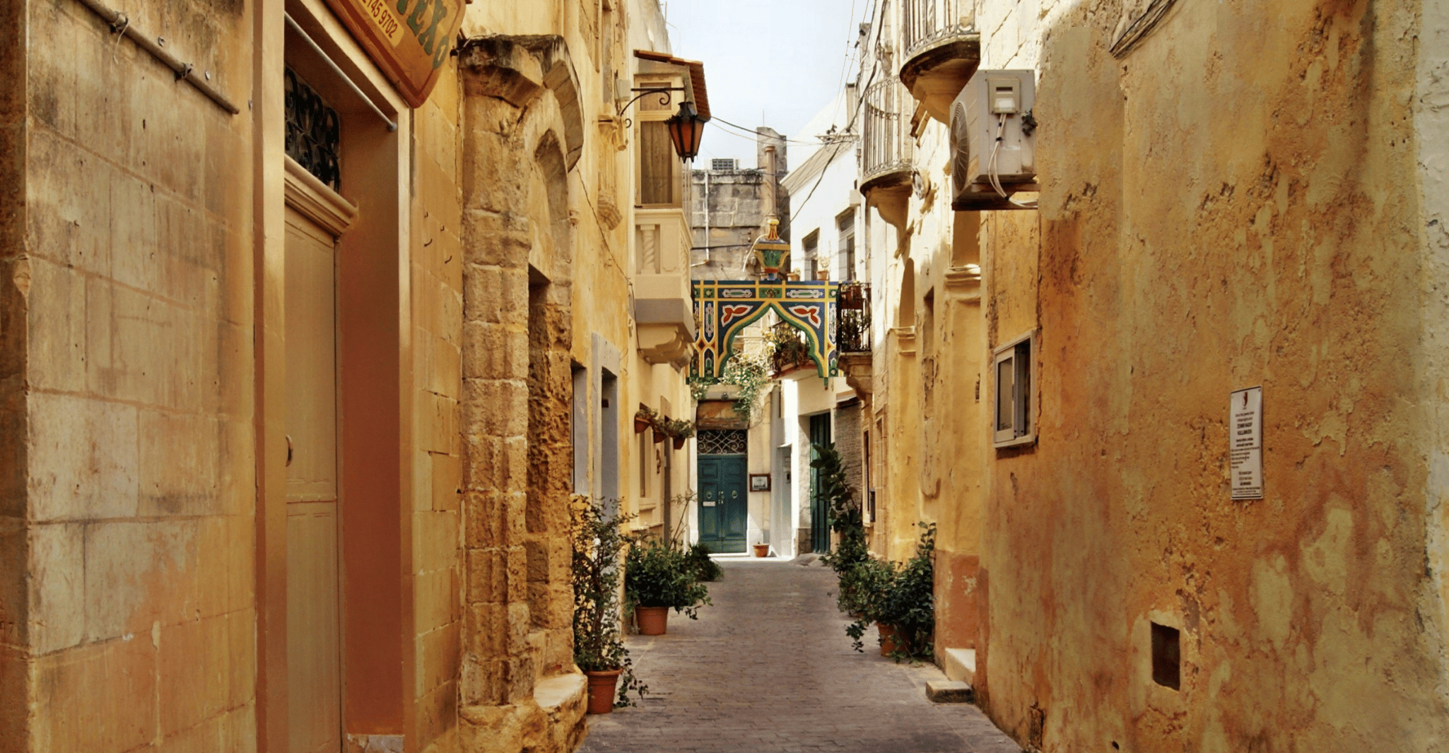 Valletta, First Discovery Walk and Reading Walking Tour - Hizvo