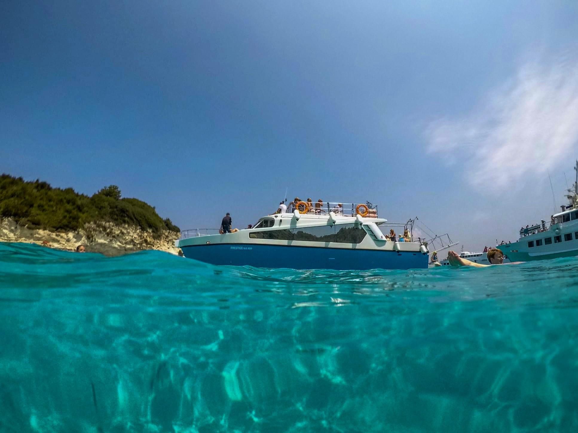 Von Lefkimmi nach Syvota: Höhlen & Blaue Lagune – Tageskreuzfahrt