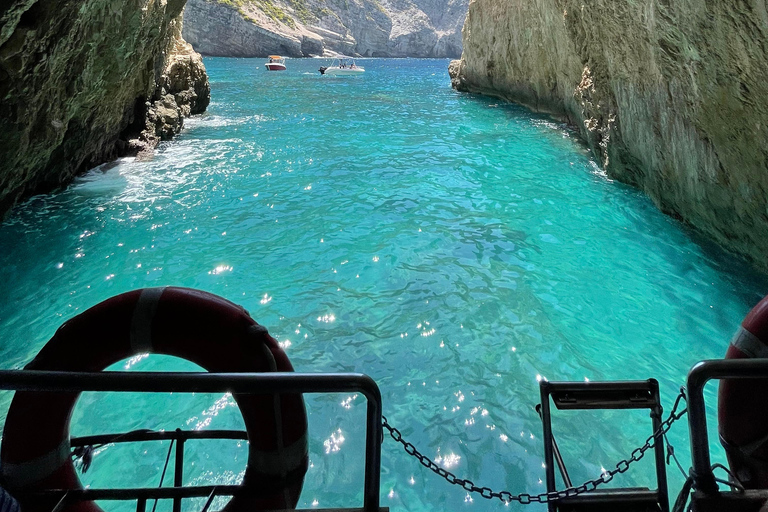 Zante: Tour di mezza giornata di esplorazione del mare e della terra highlights