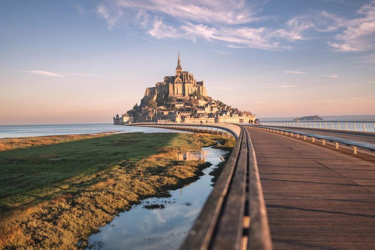 Paris: Giverny, Auvers-sur-Oise & Mont-Saint-Michel Day trip