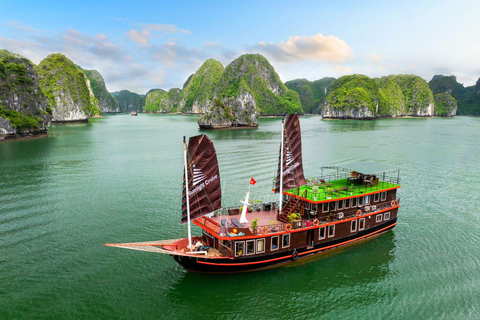 Vanuit Hanoi: Lanha- Halong baai 2 dagen tour op boot.Tour met pick-up in de haven.