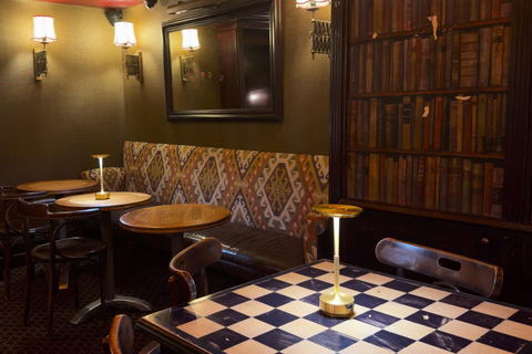 Paris: enjoy a glass of champagne with sweets at the Arc de Triomphe Parisian champagne snack