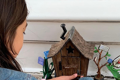 Cambridge Art Tour for Kids: Dinky Doors, Punting & Sketch