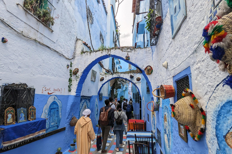 Tangier: Chefchaouen (Blue city) full day excursion English speaking driver and guide