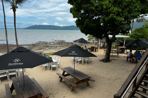 Airlie Beach: Bus turistico Hopper con pranzo