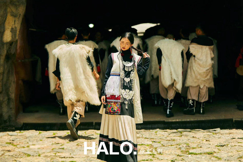 Lijiang: Sessão fotográfica de trajes étnicos com transferes do hotelSessão fotográfica com roupa étnica padrão na cidade antiga