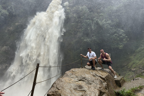 From Medellín: Coffee Tour and Zip Line in the Mountains