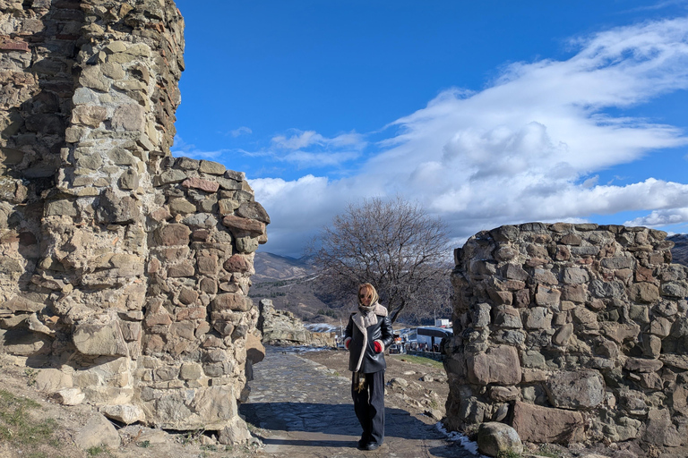 Tbilisi: Mtskheta Storytelling Tour with Wine Tasting