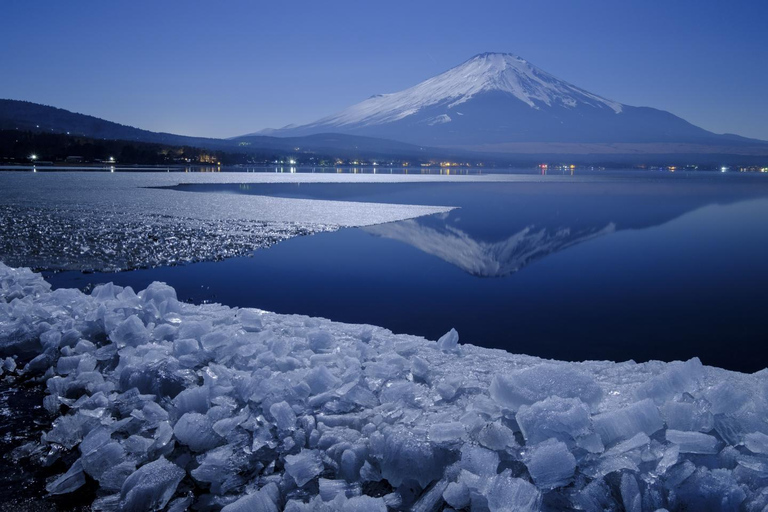 Tokyo : Excursion d'une journée au Mont Fuji, au lac Kawaguchi et à la source d'eau chaude de Yamanaka7:30 Prise en charge et dépôt à l'hôtel/BnB
