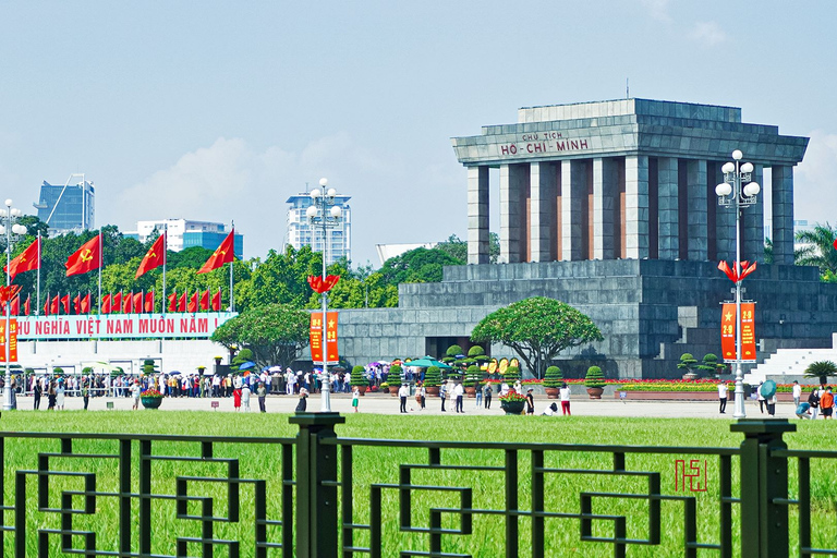 Desde Ha Noi - Visita privada de día completo a la ciudad en cocheDesde Ha Noi- Visita privada de la ciudad en coche y guía turístico