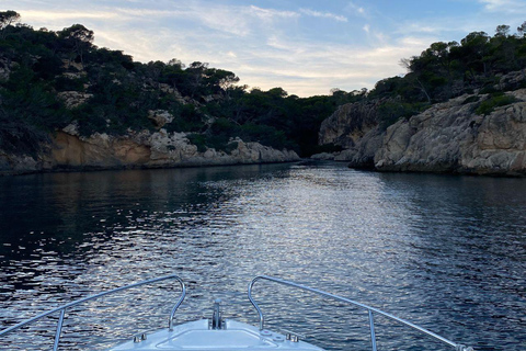 Maiorca: tour privato in barca con snorkeling e snack